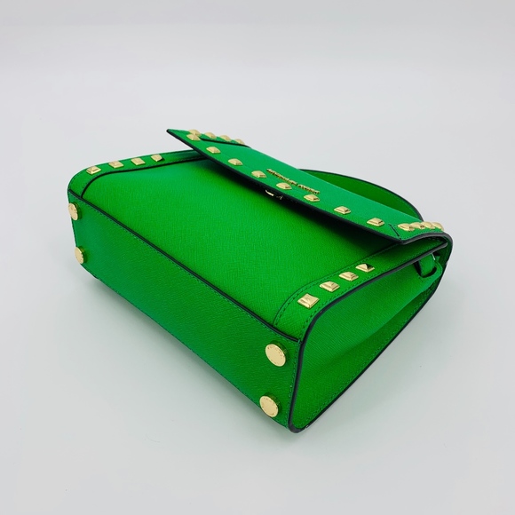 1 DAY SALE!! MICHAEL KORS DILLON STUDDED BAG - Picture 3 of 8